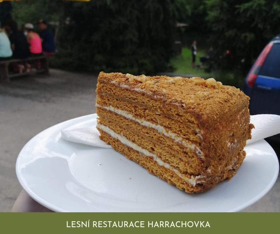 Готель Lesni Restaurace Harrachovka Табор Екстер'єр фото